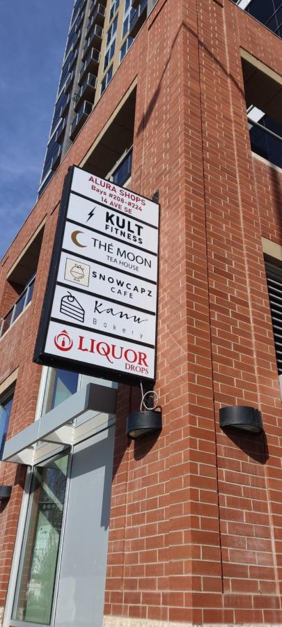 Monki Di Executive Suites - Alura Calgary Bagian luar foto